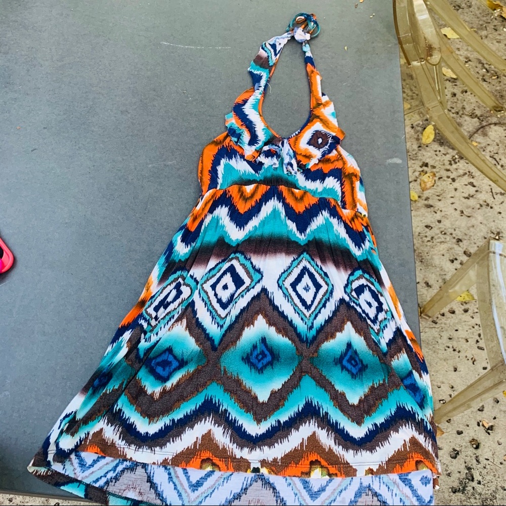 Beachy, casual  dress. Tie around neck. Size S